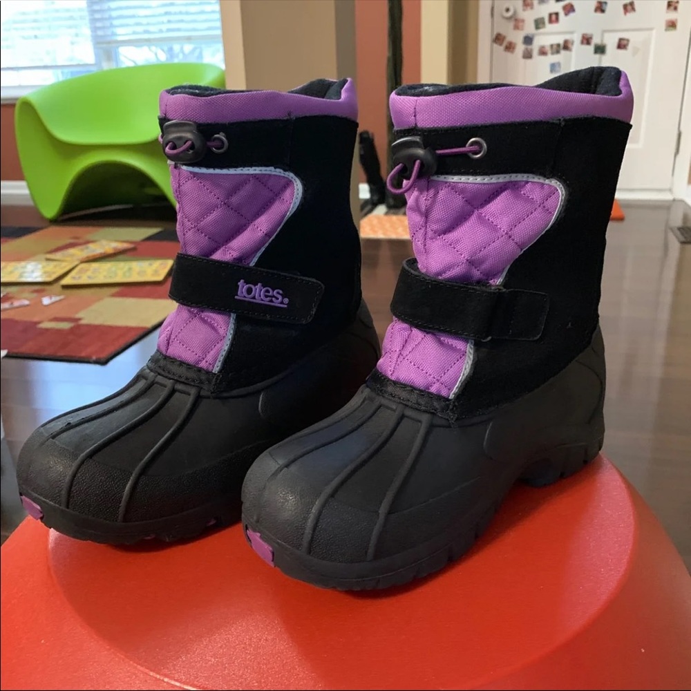 EUC Girls Snow Winter Boots Size 3